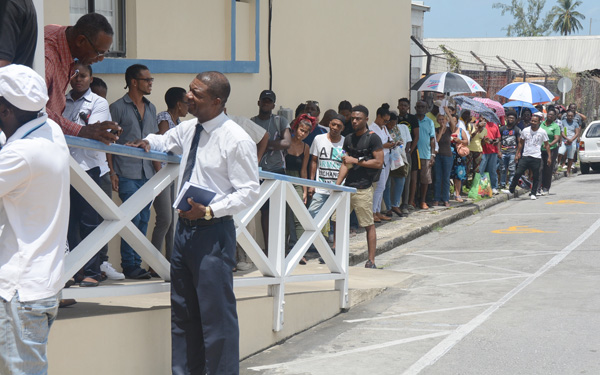 Last-minute rush | Barbados Advocate