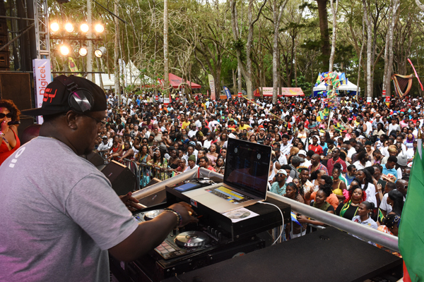 Top 5 Reggae Music Festivals you can't miss out on
