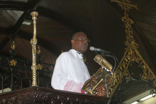 The Very Reverend Dr Jeffrey Bishop delivering the sermon yesterday.